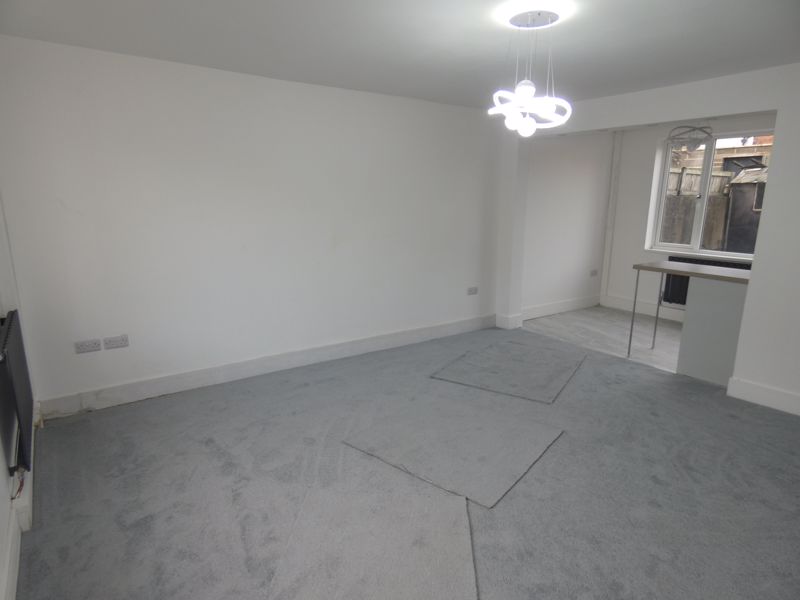 Lounge- click for photo gallery